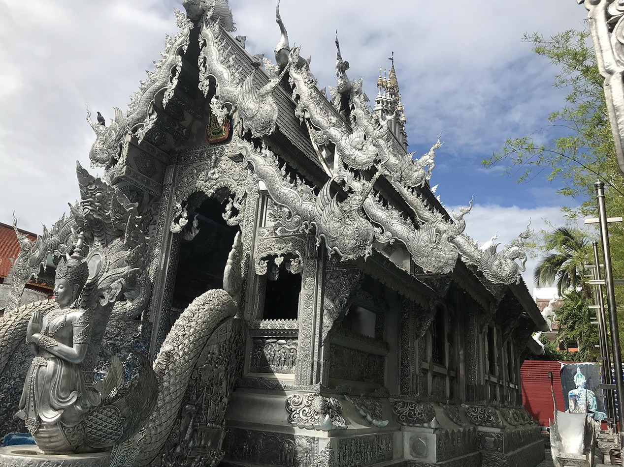 泰国一寺庙整体用纯银打造，却禁止女性进入？插图4